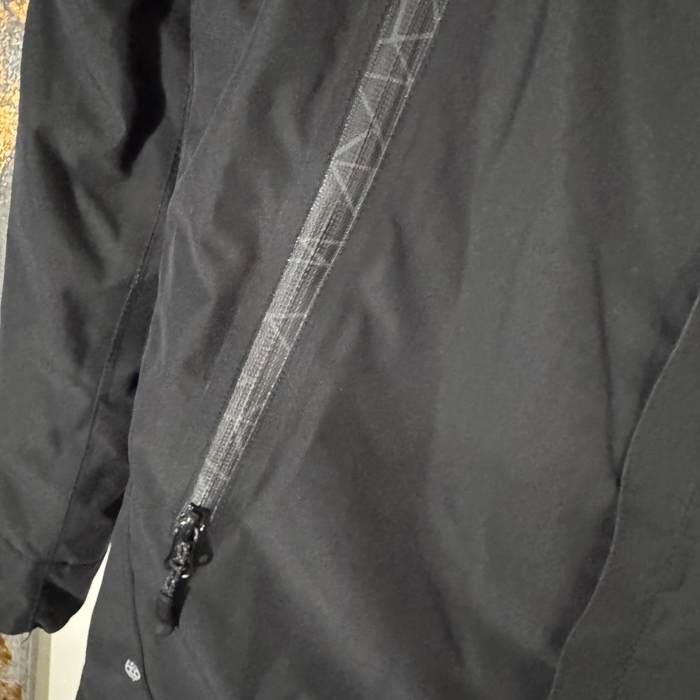 686 Women's Black Ski Jacket - Picture 7 of 9